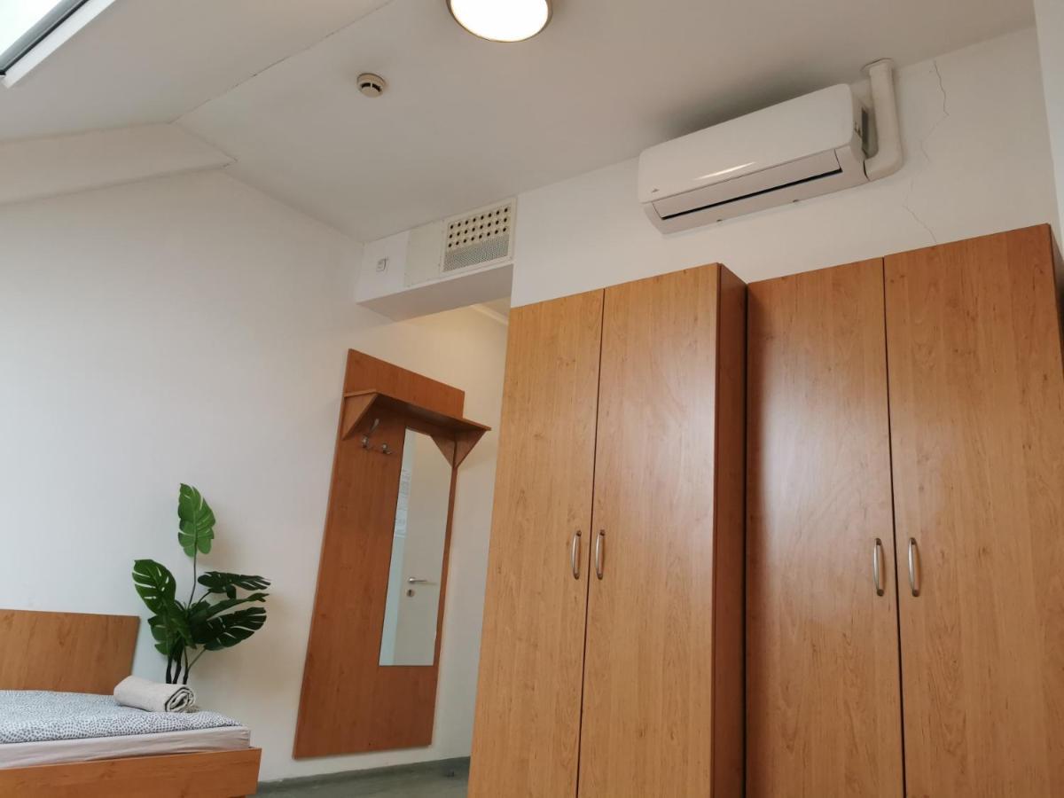 Hid Ifjusagi Szallo Albergue Dunaújváros Exterior foto